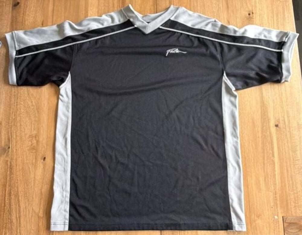 Vintage FUBU Sports Embroidered Logo Short Sleeve T-Shirt Black Gray Size L